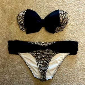 Victorias Secret Leopard Print/Black Bow Tie Bandeau Swimsuit